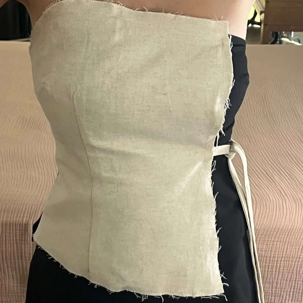 Black & Cream Asymmetric Tie Corset Top - Picture 7 of 10